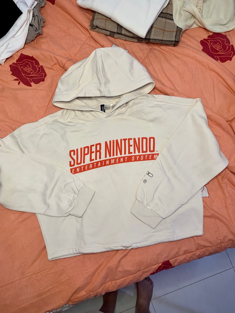 H&m super store nintendo hoodie