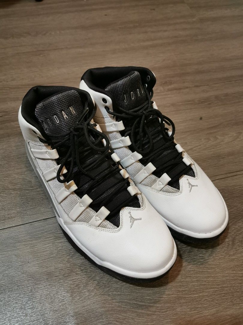 Jordan max aura white metallic silver black outlet