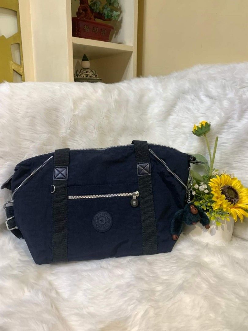 Kipling sale clearance sm north edsa