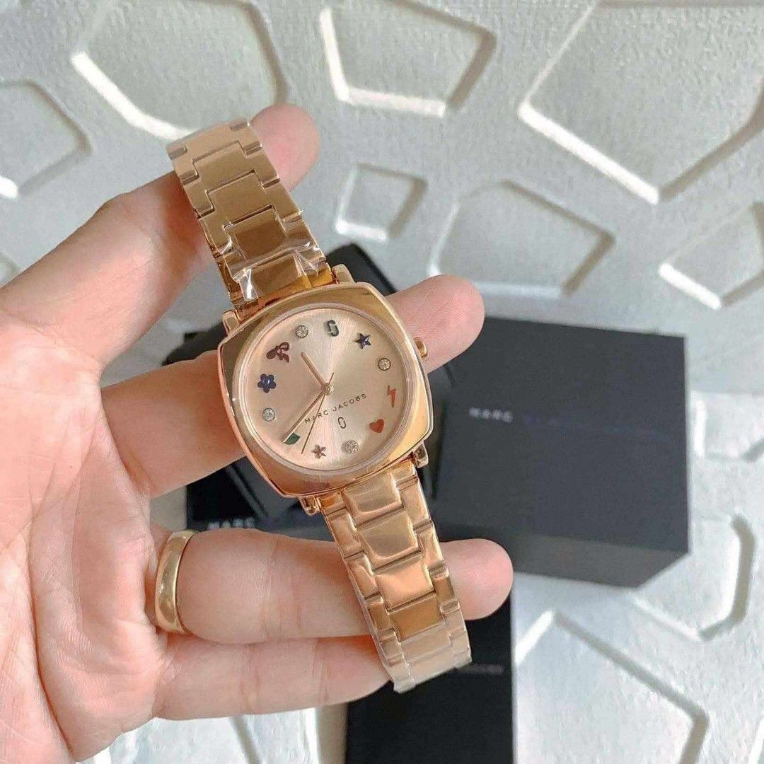 Marc Jacobs Mandy Rosegold Women s Fashion Watches Accessories Watches on Carousell