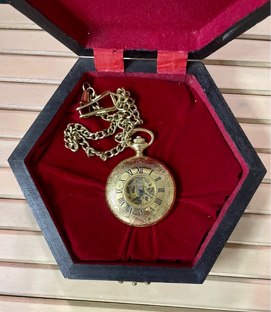 Mechanical Pocket Watch In Vintage HandCrafted Wooden Inlay