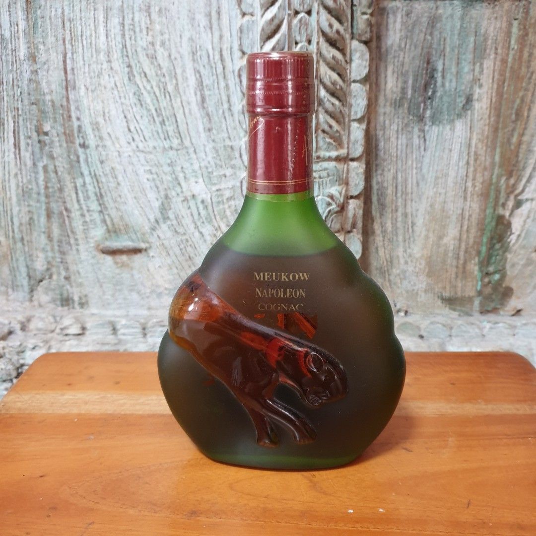 Meukow Napoleon Cognac. Vintage/xo/vsop/liquor/cognac.