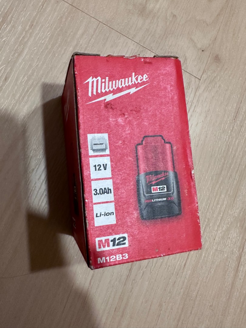 Batteria Milwaukee M12 B3 12V Li-ion 3.0Ah – Originale, Ricaricabile, Per Utensili Heavy-duty, Compatibile Con Sistema M12, Colore Multicolore, 4932451388