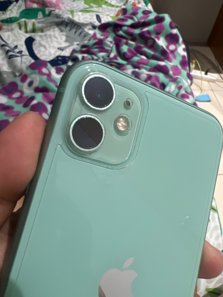 Mint green iphone 11 128GB open line on Carousell