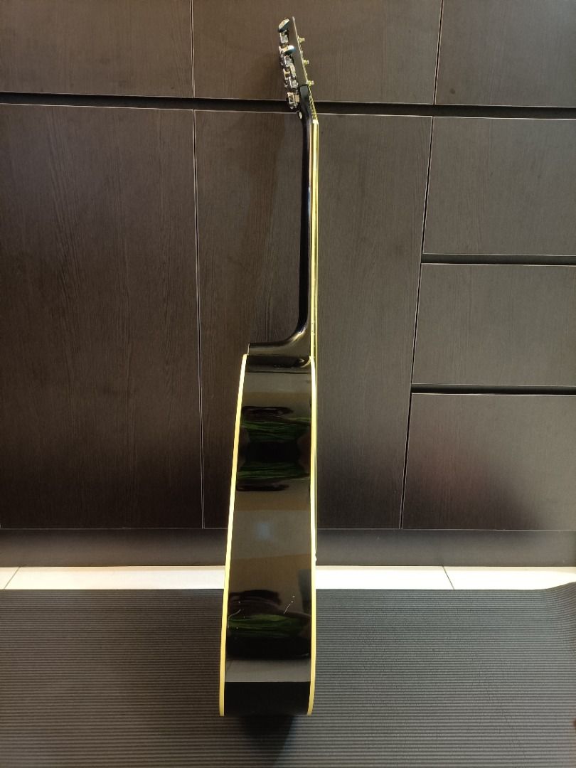 Morrison Acoustic Guitar 2000/41C With Padded Bag (Free Tuner, Capo