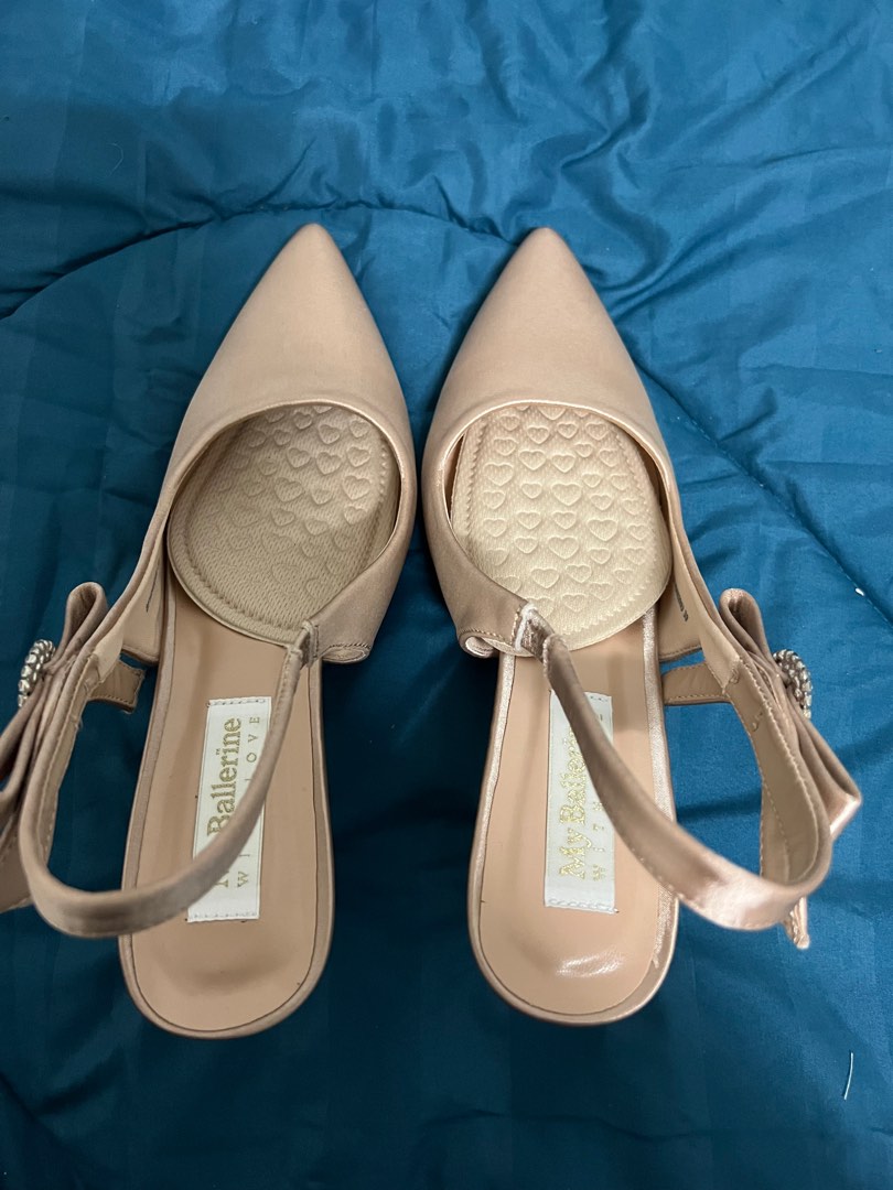 Mu Ballerine Nude, Women's Fashion, Footwear, Heels on Carousell
