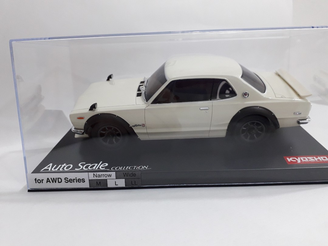 NISSAN SKYLINE 2000GT-R (KPGC10) Tuned Ver. Silver & White