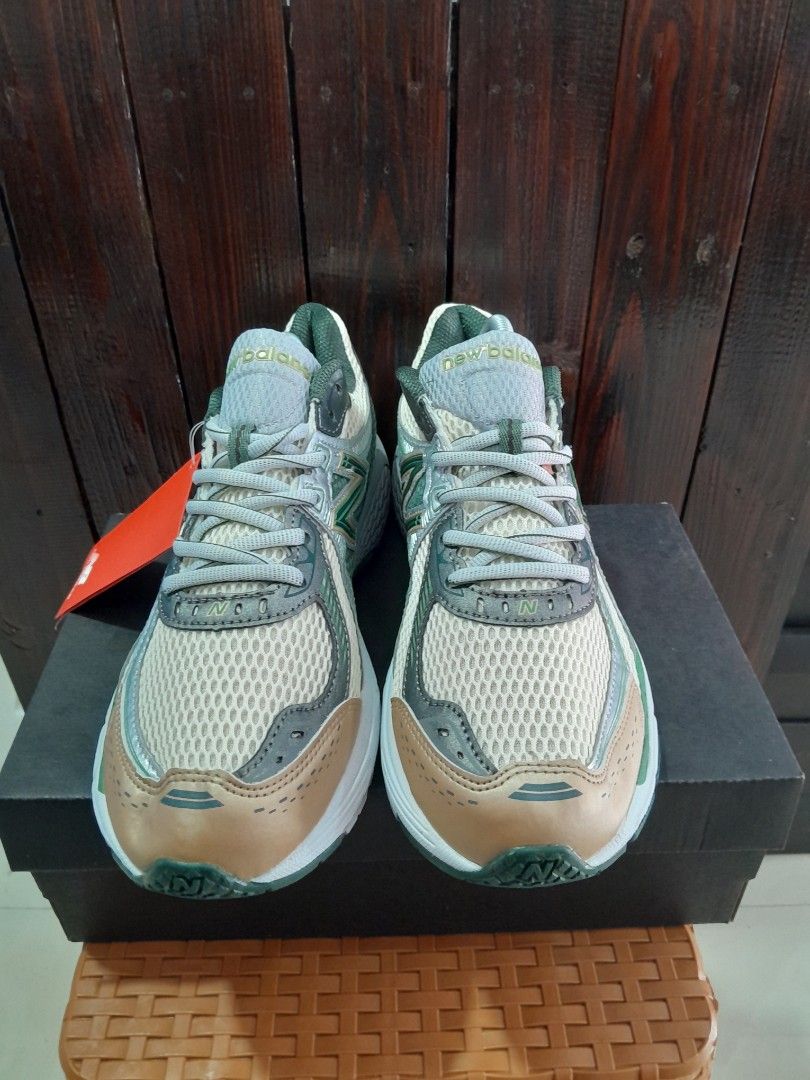 New balance 880v2 beige deals