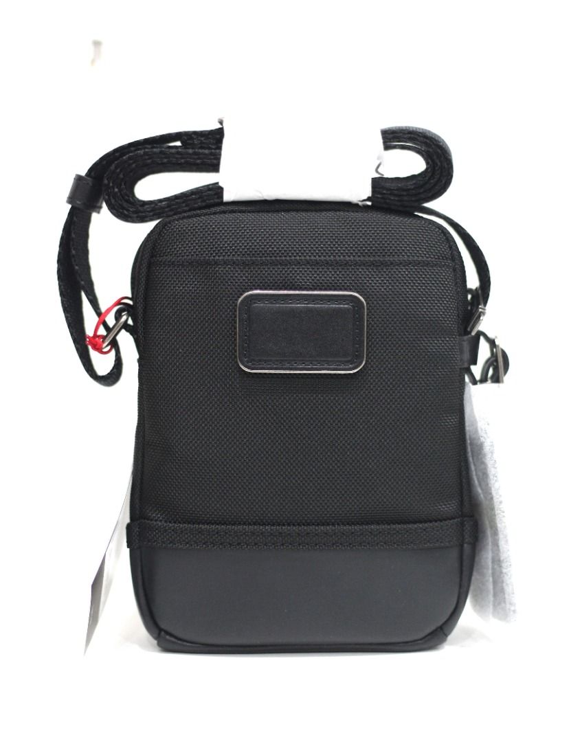 Small crossbody pouch best sale