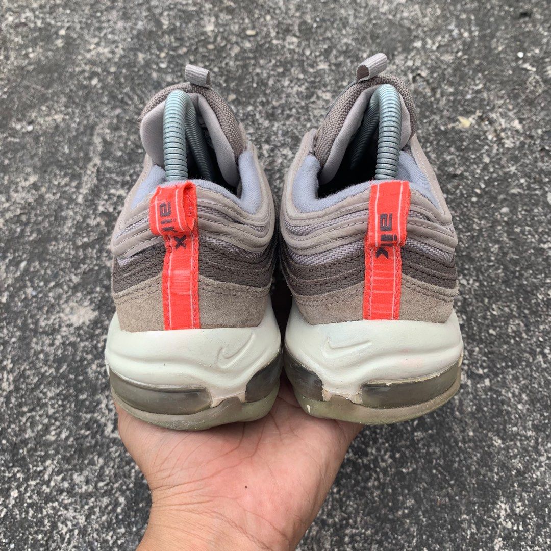 air max 97 moon particle on feet