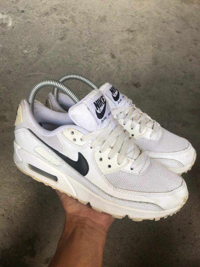 airmaxes white