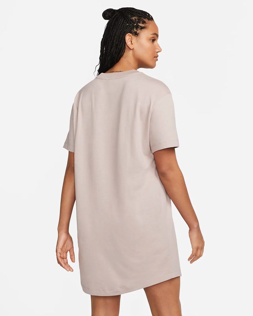 Nike Sportswear Essential Women's Short-sleeve T-shirt Dress