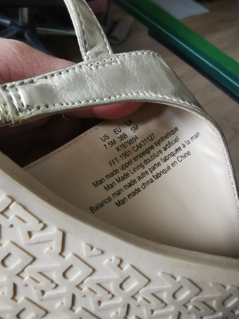 Dkny solar sales sandals