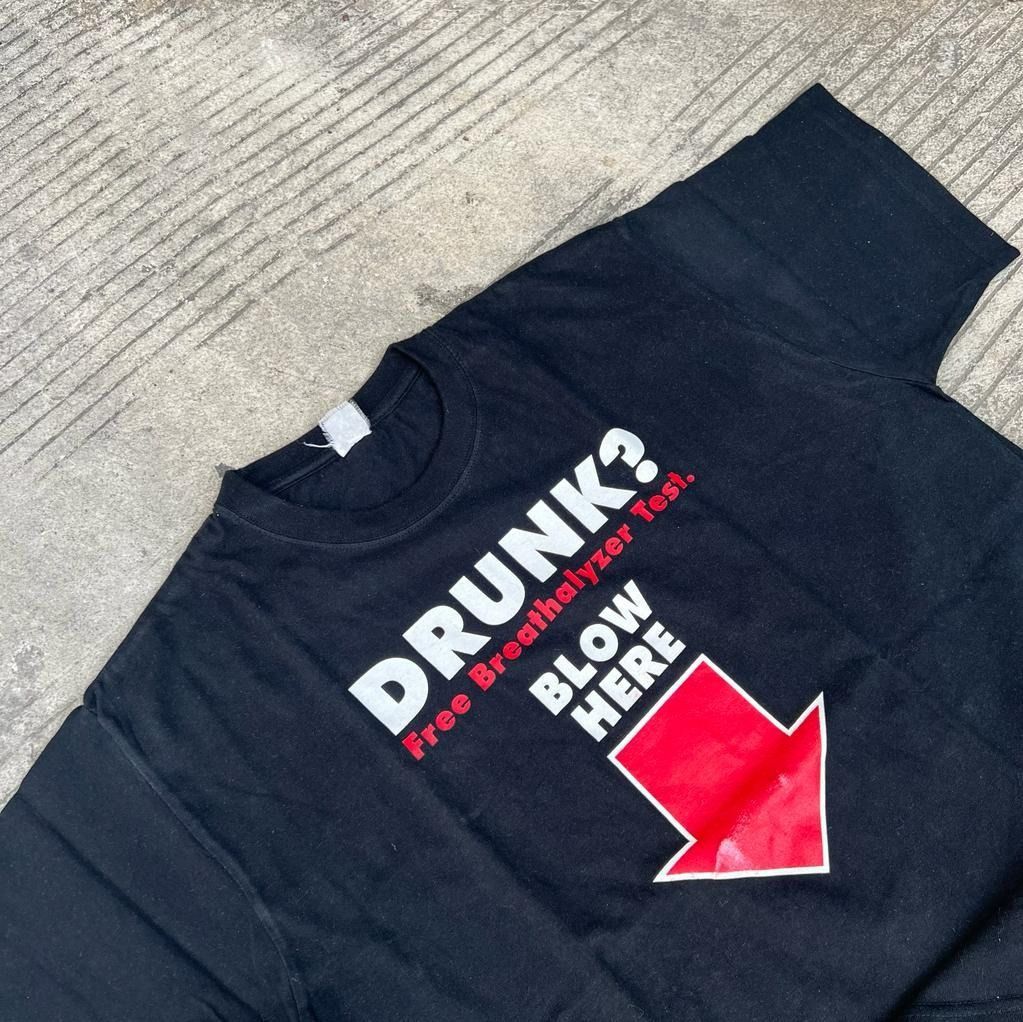 Parody Porn Drunk, Blow Here Sus T-Shirt, Fesyen Pria, Pakaian , Atasan di  Carousell