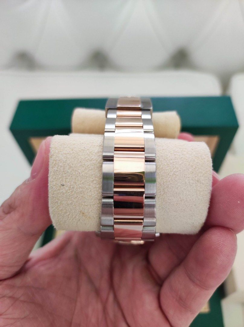 Rolex Datejust Wimbledon (Category: Luxury Watches) located in Manila. Submitted by donijosemiguel (Listing ID 1246997382, Image 2). Description: Rolex Wimbledon Datejust 36 Complete set, 2021 model 9.9/10 condition .