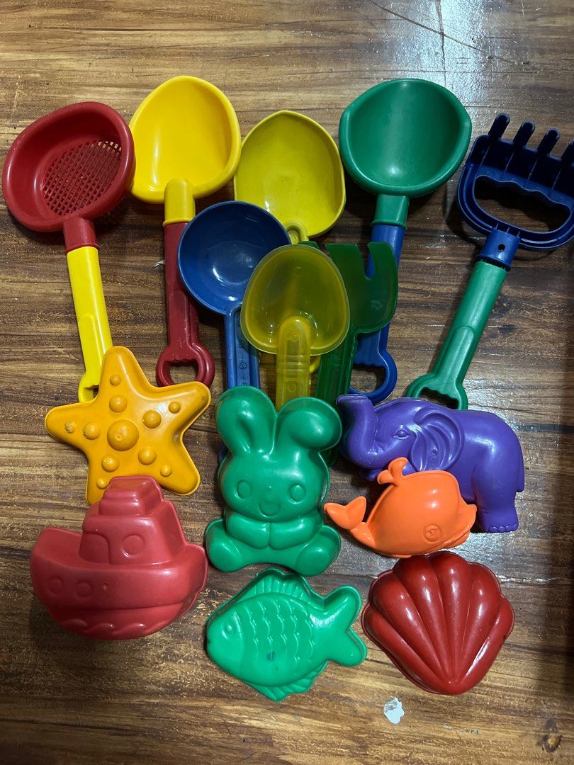 15 pcs Sand toys (Category: Kids Toys) located in Quezon City. Submitted by pbdump (Listing ID 1243771641, Image 2). Description: 50 set.