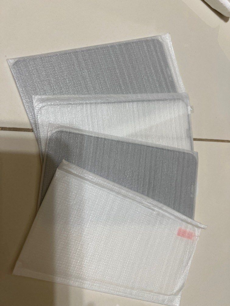 Screen protector (Category: Other Mobile & Gadget Accessories) located in Singapore. Submitted by bunnnn13 (Listing ID 1247090764, Image 3). Description: .