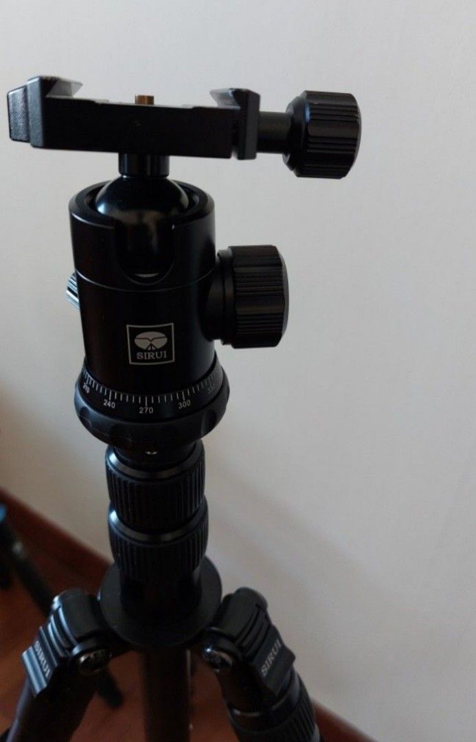 Sirui A1005 Tripod, Photography, Photography Accessories, Tripods