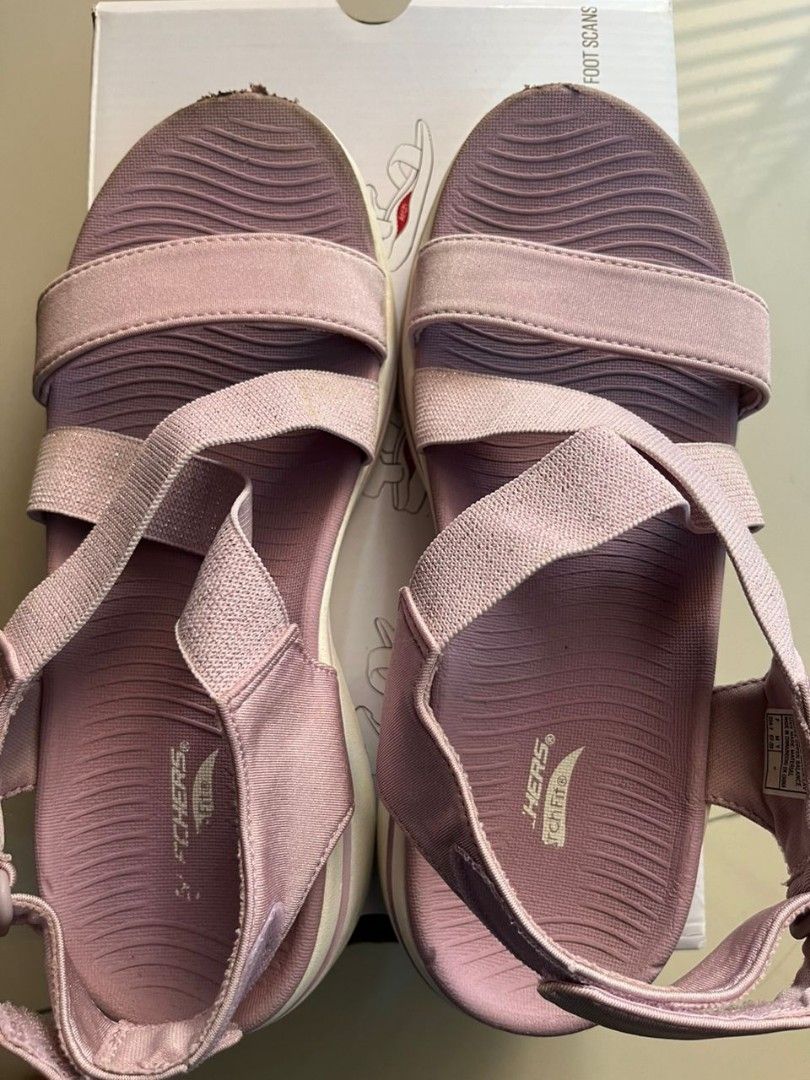 Skechers sandals that sale look like chacos