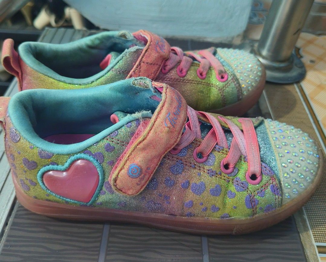 Girls sketchers discount size 12