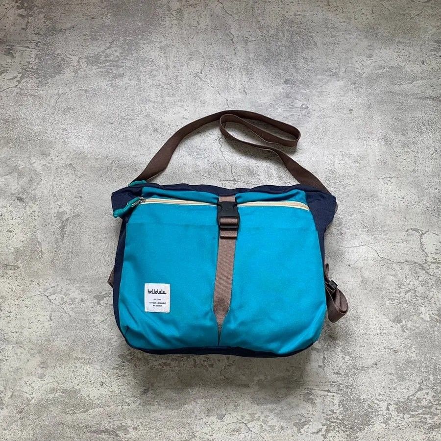 Hellolulu sling clearance bag