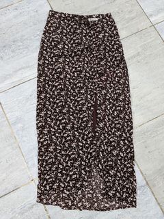 Stradivarius slit skirt / Stradivarius floral skirt