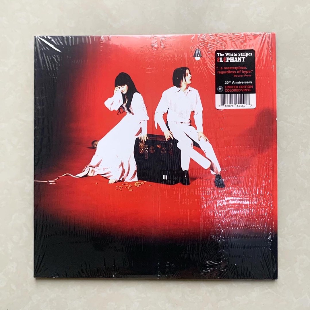 The White Stripes Elephant (Vinyl Piringan Hitam, Colored), Musik