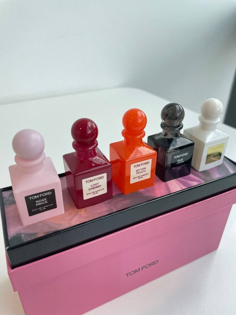Tom ford top pink bottle