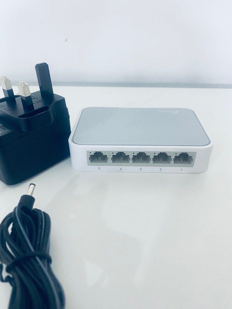Tp Link Box Rear TP link switch box, Computers & Tech, Parts & Accessories, Networking ...