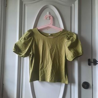 (Category: ) located in . Submitted by bowlfishsells (Listing ID 1246972821, Image 1). Description: .