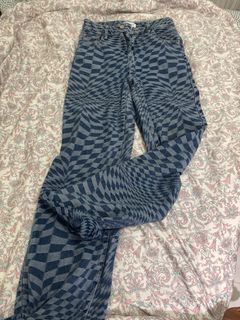 (Category: ) located in . Submitted by bbbb98 (Listing ID 1247037770, Image 1). Description: .