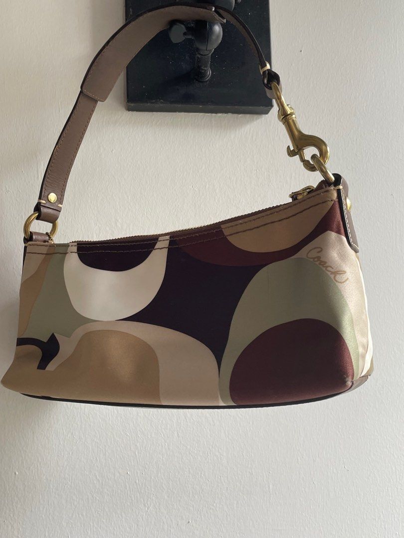 Take A Look About 90s Coach Shoulder Bag