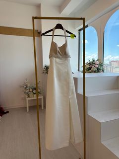 (Category: ) located in . Submitted by secondhandgowns (Listing ID 1247088714, Image 1). Description: .