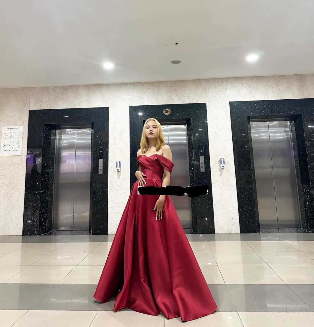 Red silk clearance wedding dress