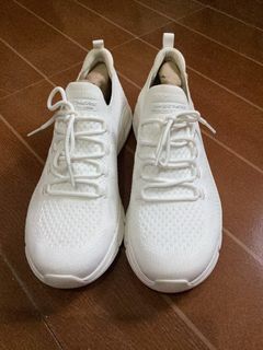White rubber shoes