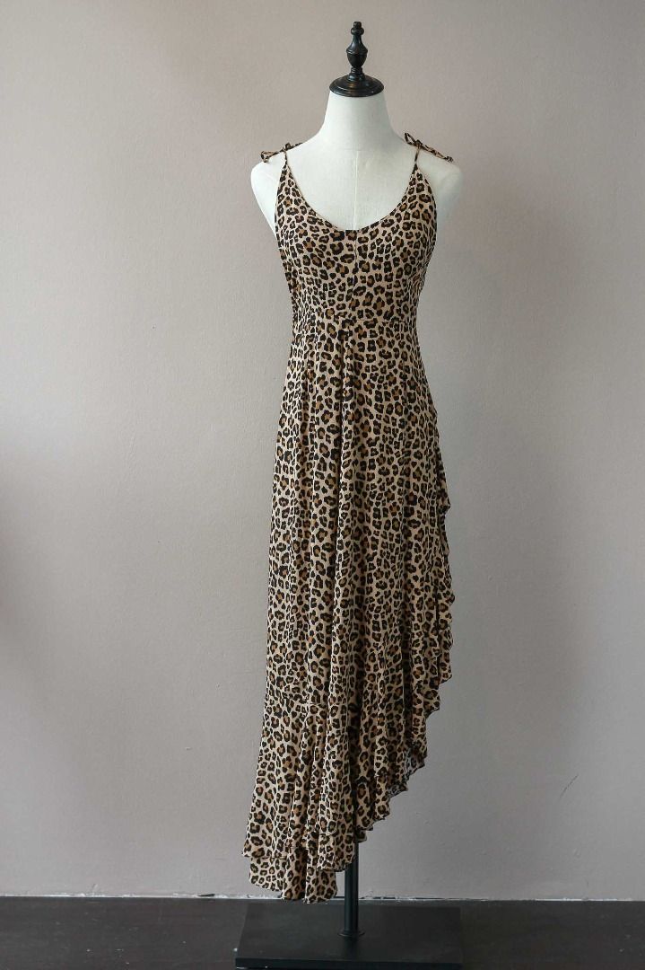 Whyte Valentyne Shoulder Tie Asymmetrical Dress, Women's Fashion, Dresses &  Sets, Dresses on Carousell