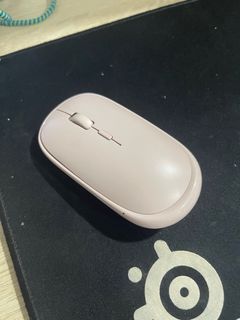 Wireless mouse pink