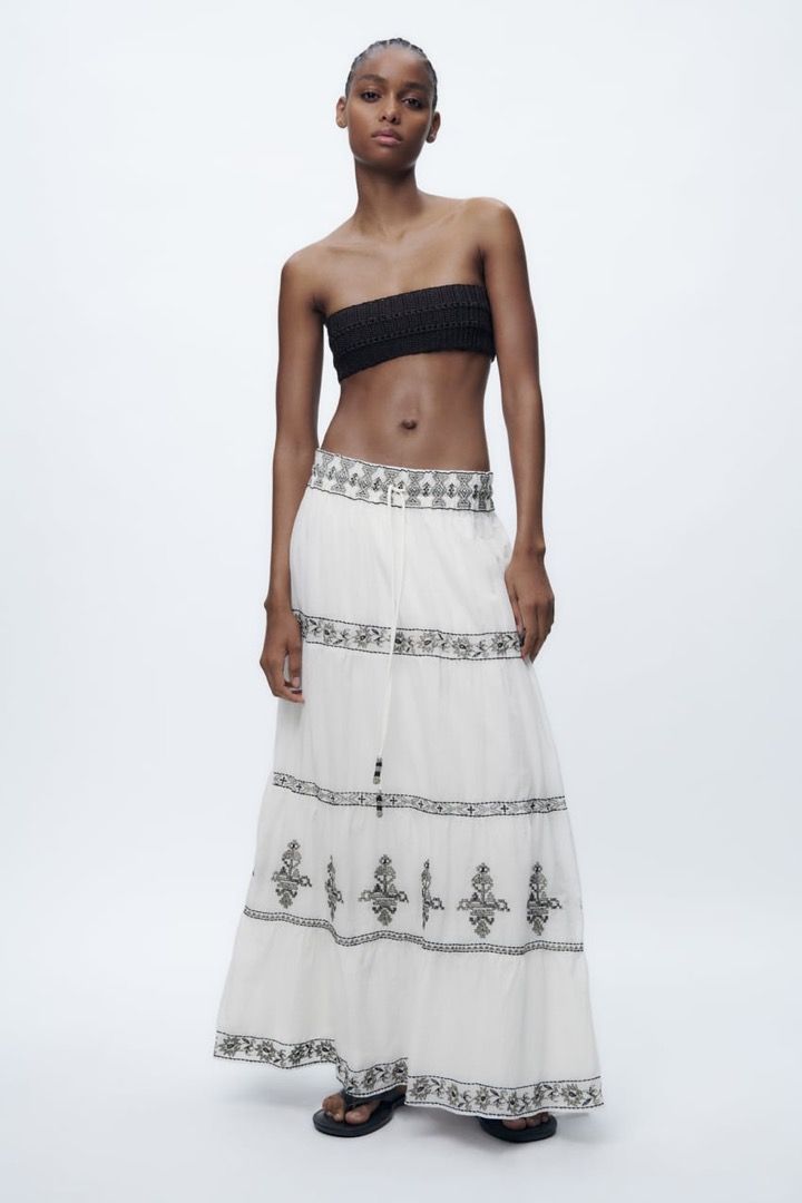 Black embroidered 2025 skirt zara