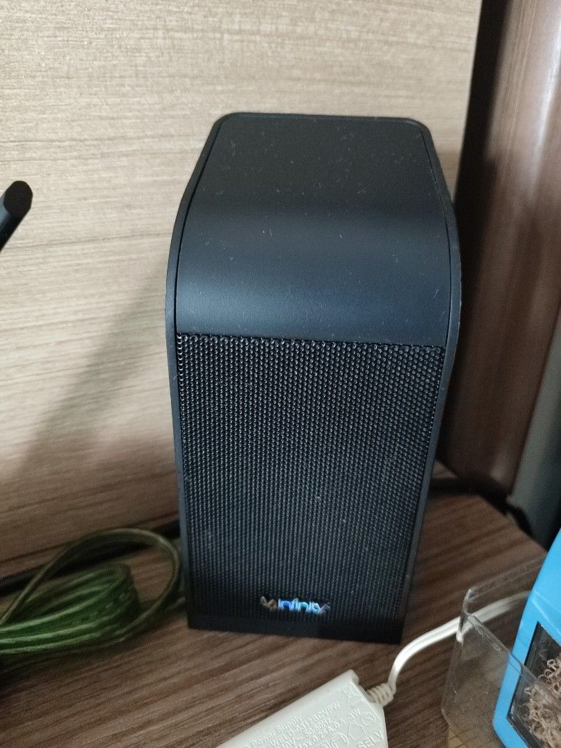 2 x Infinity speaker for sale