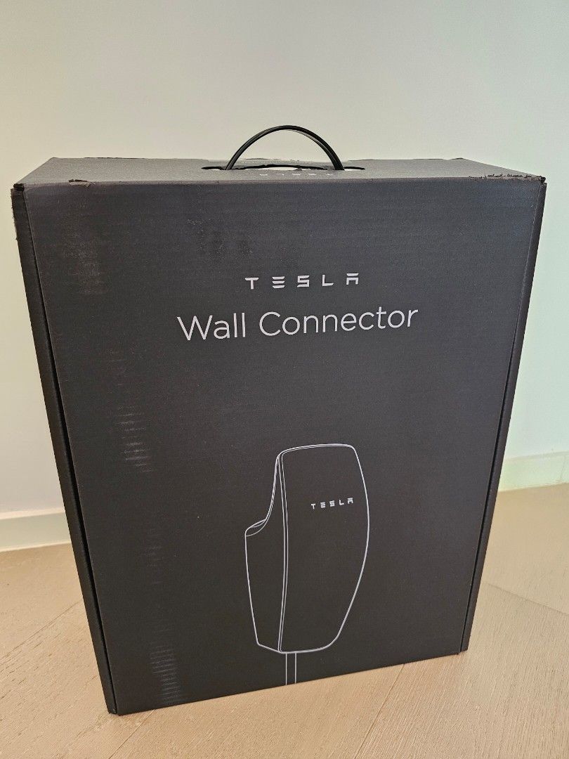 已解鎖] 9成新Tesla Wall Connector (最新Gen 3), 汽車配件, 電子配件