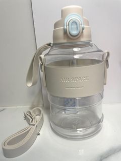 （分類：）位於 。 由 Yanacatyy 提交（商品編號 1247289818，圖片 1）。簡介： 。