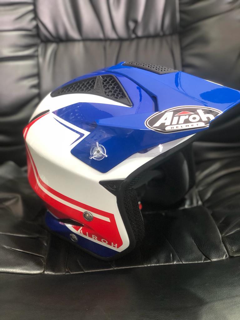 Airoh trr helmet clearance
