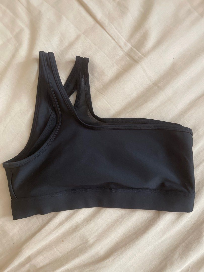 Alo Yoga Asymmetrical Toga Airlift Excite Bra Black, Women's Fashion