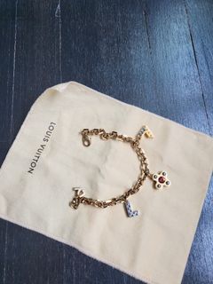 Louis Vuitton Twist Bracelet Epi Leather, Luxury, Accessories on Carousell