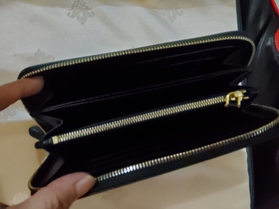 100 Authentic Prada Long Wallet Black color inside&outside&Zippers all
