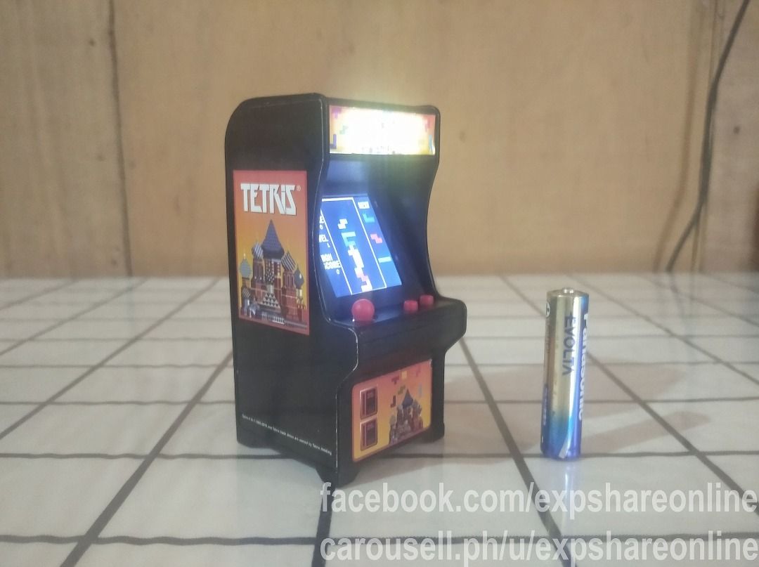 Authentic Tetris Mini Arcade Keychain, Video Gaming, Video Game