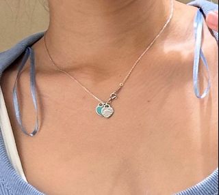 (Category: ) located in . Submitted by capsulewardrobe01 (Listing ID 1247274969, Image 1). Description: .