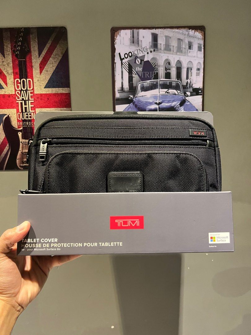 Tumi ipad cover top