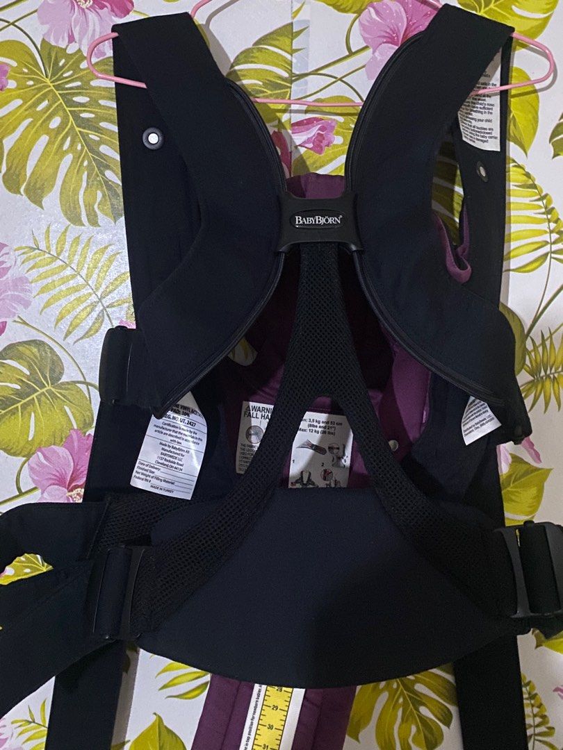 Baby Bjorn (Category: Carriers & Slings) located in Makati City. Submitted by mindysshop (Listing ID 1247173773, Image 2). Description: EUC carrier for sale, good for 3-12 kgs ,great waste/ hip support and easy to use. RFS: i have extras.