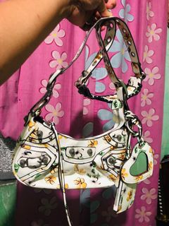 (Category: ) located in . Submitted by macaj_thrift_shop2 (Listing ID 1247126463, Image 1). Description: .